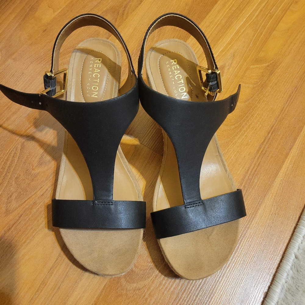 Kenneth Cole Reaction Card Wedge Size 8